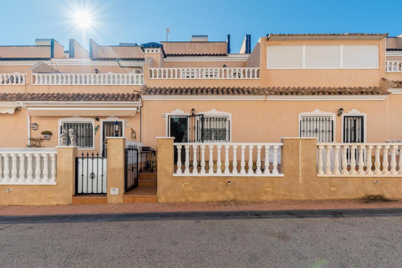 Bungalow La Zenia Cerca De La Playa Orihuela Exterior foto