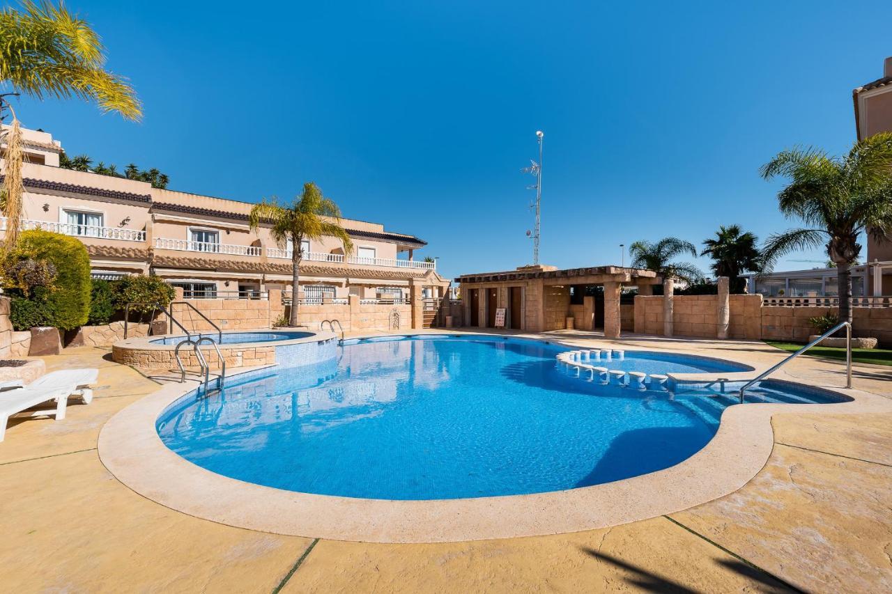 Bungalow La Zenia Cerca De La Playa Orihuela Exterior foto